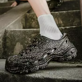 Coconut hole shoes outdoor graffiti wading beach shoes EVA Baotou travel sea hole shoes garden shoes Beach 39 чёрный
