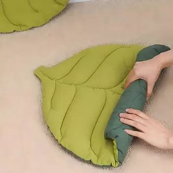Comfortable Argyle Pet Mat - Soft Polyester, Washable, Non-Slip Sleeping Pad for Cats and Dogs, Chew Resistant, Ideal for Small Pets, Pet Bedding