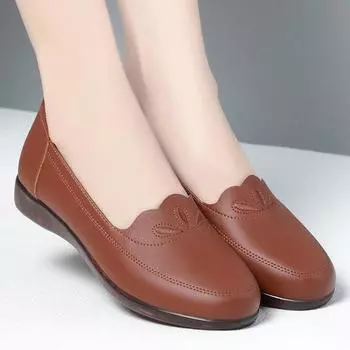 Comfortable New 2025 Spring Shallow Soft Leather Loafers Women Flats 2025 Spring Non Slip Flat Shoes Casual For Mom Street 35