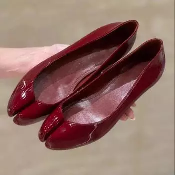 Cowhide version~ Genuine leather red flat-bottomed split-toed shoes women s new pig s trotters, horseshoes, one-pedal ballet light mouth single shoes 35