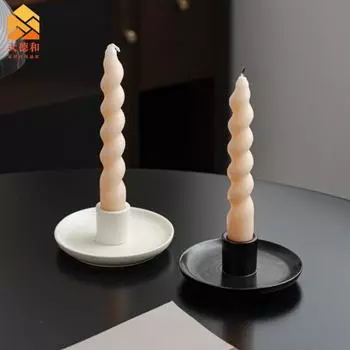 Creative ceramic candle holder Christmas candle ornament Nordic ins style irregular candlelight dinner candle holder matte white [excluding candles]