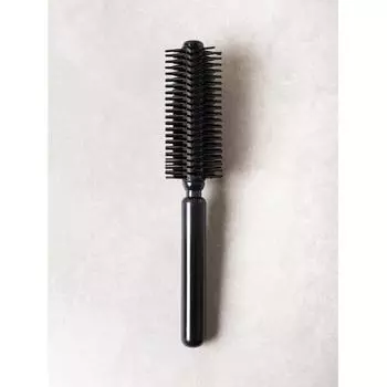 Daiso Simple Dry Hair Roll Brush