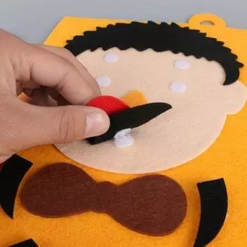 Дети собирают пазлы Jigsaw Kids Recognition Toys boy