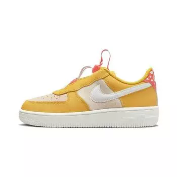 Детские кроссовки Nike Force 1 Toggle SE PS Mushroom желто-желто-охра жемчужно-белый DQ0365-700 35
