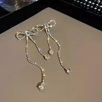 Diamond Bow Tassel Exaggerated Temperament High-End Design Stud Earrings золотой