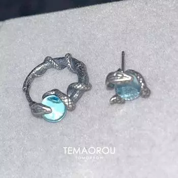 Double Ear Piercings God! Silver Snake Winding Moonstone Ear Clip Female New Arrival Pierced-Ear-Caring Ear Studs Sweet Cool Punk Ear Bone Stud One set ~