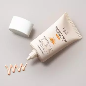 Dr.G Brightening Up Moisture Sun 50мл SPF50++PA++