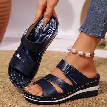 European and American hollow platform women s shoes 2025 summer new foreign trade large size wedge heel one-character Velcro beach cool slippers 36 розовый