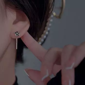 Exquisite Flower Tassel Earrings Advanced Sense Floret Ear Studs Valentine s Day белый