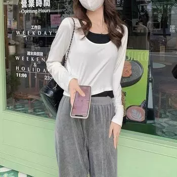 Fake two-piece slimming bottoming shirt for women, slim fit hot girl top, autumn and winter design, contrasting color long-sleeved T-shirt S