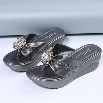 Fashion Flip Flops Women Summer Outside 2024 New Slope Heel Slippers Women s Thick Sole Beach Rhinestone Fashion Sandals Med (3cm-5cm) 35 серебряный