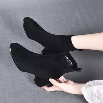 Fashion small short boots women s autumn and winter new black round head thick heel elastic velvet thin boots short boots bare boots 35