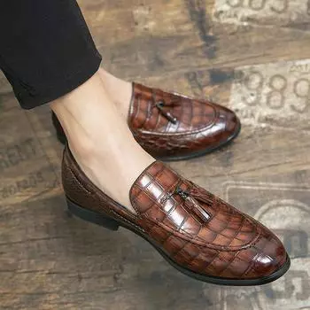 FashionSummer Style Soft Moccasins Men Loafers High Quality Brand Fashion Leather Shoes For Men Flat Shoes Casual Gommino Driving Shoes 38 чёрный