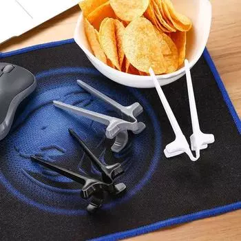 Finger Chopsticks for Gamer Gaming Snack Clips Plastic Chopstick Snack Food Finger Tongs Lazy Artifact Assistant Finger Tool чёрный