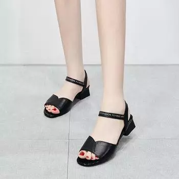 Flat-soled sandals women s summer new open-toed empty one-word sandals first layer cowhide letter casual sandals 34