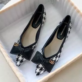 Flat-soled single shoes women s 2025 new autumn pointed head thousand bird grid small fragrant wind shallow mouth soft sole temperament celebrity 35