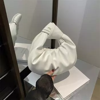 Folded bag women s cloud bag 2025 new soft leather texture handbag fashionable versatile handbag зелёный