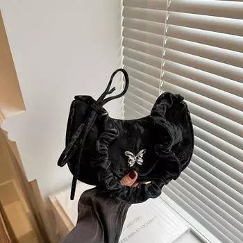 French niche design single shoulder foreign style underarm bag women are popular this year 2024 new pleated beautiful crescent bag women белый