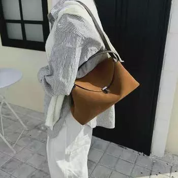 Frosted Genuine Leather Women s Handbag: Small Square Messenger, Large Capacity, Fashion Envelope Style. чёрный