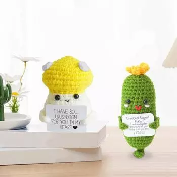 Funny Positive Vegetable Knitted Doll Ornament Mini Smiling Mushroom Cucumber Hand Woven Doll with Positive Card Woolen Yarn Knitting Doll Decoration A