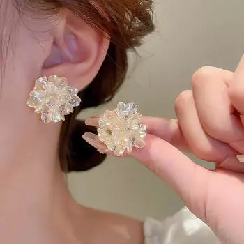 GemChic женские серьги с цирконовым цветком, модные серьги-гвоздики с милыми ушками, элегантные украшения на день рождения, Рождество, подарок