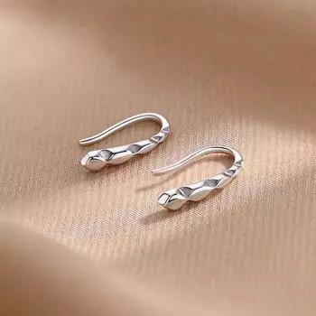 Геометрические серьги-крючки с каплями воды и вырезом на лице Новые серьги-гвоздики для женщин высокого класса