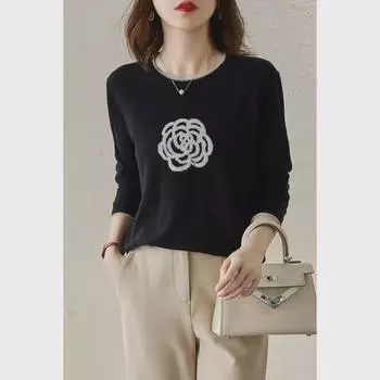 Goddess-Favored 2024 Camellia Romantic Pullover Sweater S