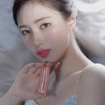 Губная помада BANILA CO Glow Veil 4,3 г CR01 Sugar Coral