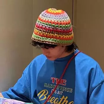 Handmade crochet rainbow knitted basin hat fisherman hat children versatile breathable face small bucket hat tide M56-58cm фиолетовый