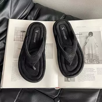 Height-increasing thick-soled flip-flops women s simple and comfortable summer wear new sandals 35