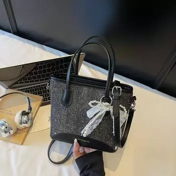 High-end portable small bag women s new trendy and fashionable commuter bucket bag summer versatile messenger bag чёрный