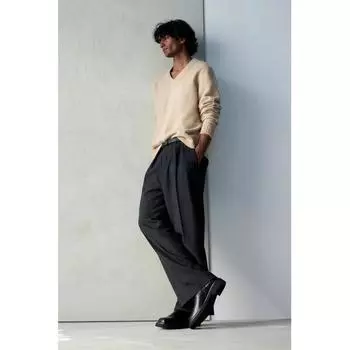 HM Regular Fit V-образный вырез свитер бежевый XS