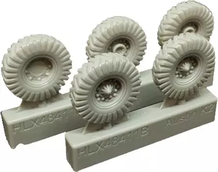 Howler British 2 Ton 4x2 Field Ambulance Resin Wheel Set Plastic Model Parts HAUHLX48411 1/48 (for Tamiya)
