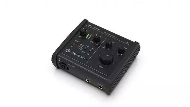 IK Multimedia AX ONE Серия AX I/OI/O 1314,55,2 см