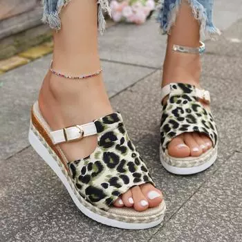 In the summer of 2025, the new round head solid color large size wind women s one-word muffin thick-bottomed cool slippers. 36