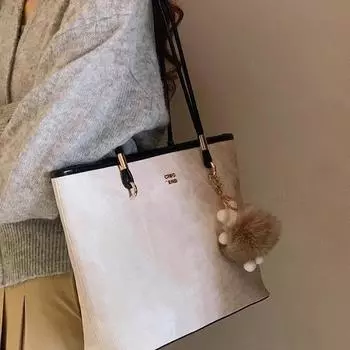 Ink Border Tote Bag Women s 2024 New Casual Large Capacity Commuter Shoulder Bag