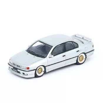 Inno Models Nissan Primera P10 Silver Готовый продукт 1/64 IN64-P10-SIL
