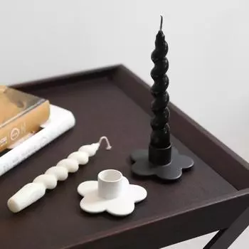ins black and white ceramic candlestick ornaments aromatherapy candle holder photo props Nordic candlestick holder decoration HP881-1W White Flower Candle Holder
