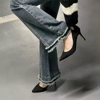 Internet celebrity high heels female pointed 2025 new shoes female thin heel versatile etiquette shoes black French single shoes shallow mouth 888 Half Size Pad