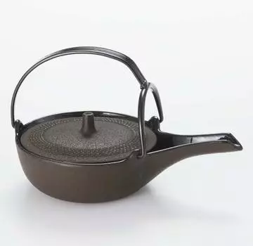 Iwachu Flat Warm Bottle Dark Brown Enamel Inside Nambu Ironware 13003 0.25L