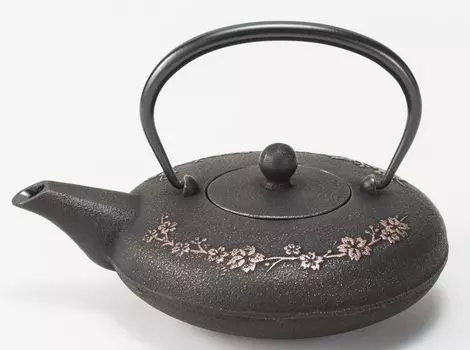 Iwachu Teapot Wasakura Enamel Inside Nambu Ironware 12288 Silver/Black 0.6L