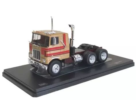Ixomodel B Mack Series F 77 металлик бежевый TR168 1/43