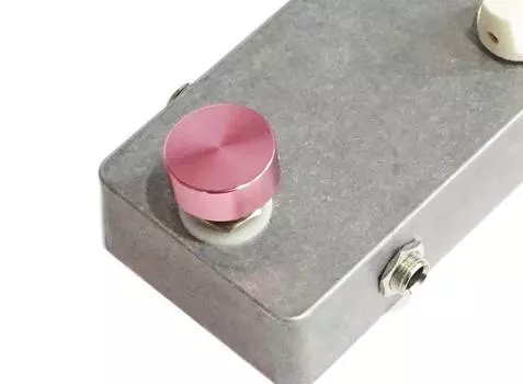 Эффекторный ножной переключатель Hat Switch Cap Foot Cover Aluminum [FSTA] (розовый)