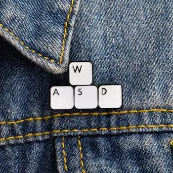 Эмалированная игровая клавиатура WASD, джинсовая куртка для компьютерного геймера, брошь с лацканами, значок на булавке