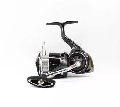 Катушка Daiwa спиннинг 24 Luvias PC LT3000 (9030)