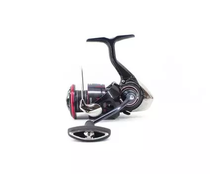 Катушка Daiwa спиннинговая 23 Fuego LT 2500D (9452)