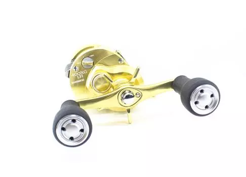 Катушка Shimano Baitcast Calcutta Conquest MD 400XGLH Правосторонняя 2023 г. (5966)