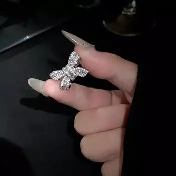 Кольцо-бантик Dongdaemun Exquisite Diamond — универсальный, модный, элитный дизайн для женщин. null