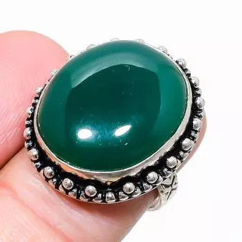 Кольцо из серебра 925 пробы с зеленым ониксом, размер 7,5 n9S66 7.5 зелёный