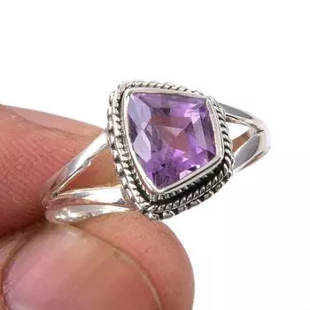 Кольцо из серебра 925 пробы с натуральным розовым аметистом, размер 9,5 г3L47